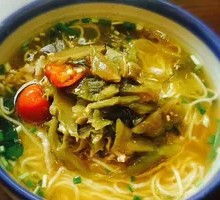 Sour Cabbage and Pork Noodles