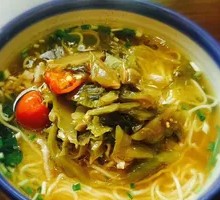 Sour Cabbage and Pork Noodles