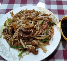 Dry-Fried Beef Rice Noodles