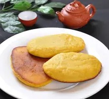 Pan-fried Dumplings with Cornbread