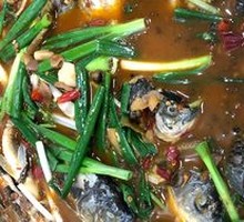 Stewed Crucian Carp in Brown Sauce