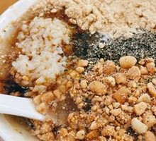 Tremella and Glutinous Rice Porridge