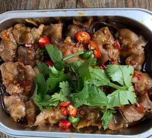 Spicy Beef Rolls