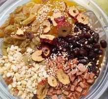 Rose Glutinous Rice Balls with Ice Jelly