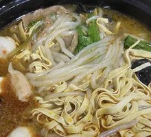 Crossing-the-bridge Rice Noodles
