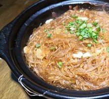 Seafood Dry Noodle Pot