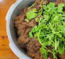 Steamed Pork Intestines with Rice Flour
