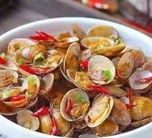 Garlic Steamed Clams