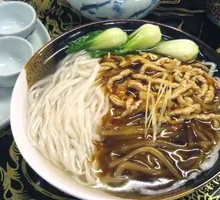 Sour Cabbage and Pork Soup