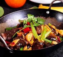 Dry Pot Pork Intestines and Spare Ribs