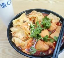 Fried Tofu with Snail Noodles