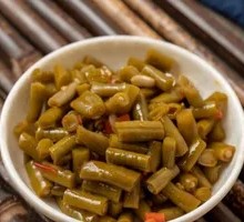 Tangy Pickled Beans