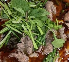 Beef Noodle Soup with Fresh Beef Slices