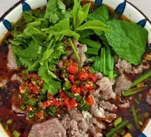 Beef Noodle Soup with Quick-boiled Beef