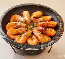 Garlic Sautéed Prawns in Hot Pot