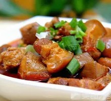 Braised Pork with Potato Rice