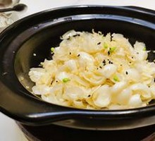 Steamed Lily with Sand Pot