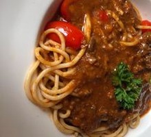 Classic Italian Meat Sauce Pasta