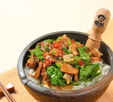 Spicy Stir-Fried Pork with Crushed Peppers