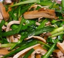 韭菜炒豆干