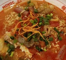 Sour-Sweet Tomato Beef Hot Pot