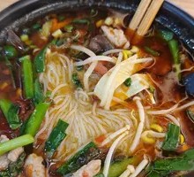 Spicy Pepper Chicken Offal Rice Noodles