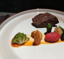 Australian M5 Steak with Rose Salt and Black Pepper