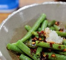 Cold-mixed green beans