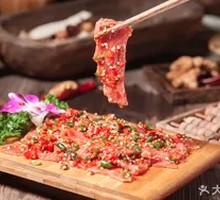 Sliced Beef with Green and Red Peppers