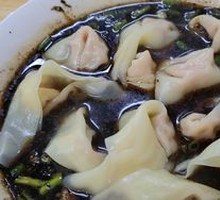 Golden Soup Sour Cabbage Dumplings