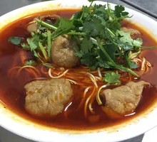 Spicy Stewed Intestine Rice Noodles