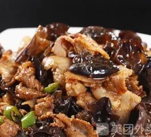 Wood Ear Mushroom and Pork Slices