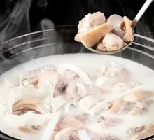 Chicken Hot Pot with Earthy Flavor