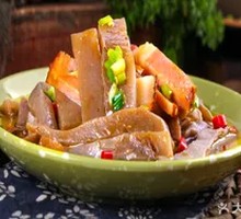 Pickled Chili Stir-fried Tofu Skin