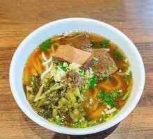 Sour Cabbage Beef Rice Noodles