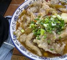 Sour Cabbage Pork Noodles