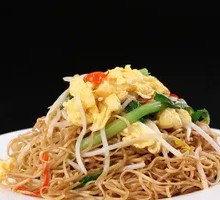 Egg and Pork Noodles Stir-Fry
