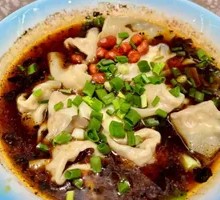 Plump Meat Dumplings