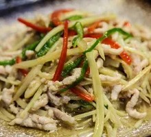 Young Ginger Stir-Fried Pork Strips