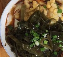 Kelp and Pea Daoxiao Noodles