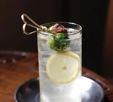 Plum Lemon Sparkling Water