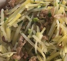 Shredded Pork with Potatoes