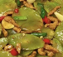 Stir-fried Pork with Lettuce