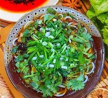 Old Jar Sichuan Pickled Vegetable Noodles