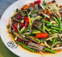 Spicy Stir-fried Eel