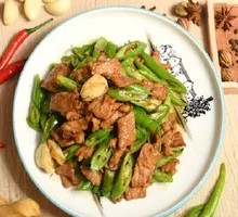 Pepper Stir-fried Braised Pork