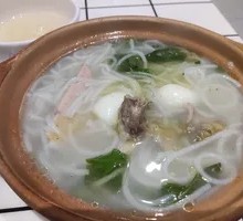 Braised Chicken Soup Rice Noodles