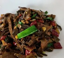 Jinggang Smoked Bamboo Shoots with Preserved Meat