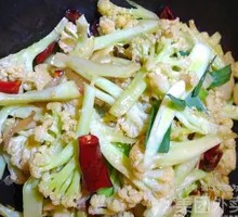 Spicy Stir-Fried Organic Cauliflower
