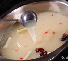 Warm Winter Lamb Soup Pot